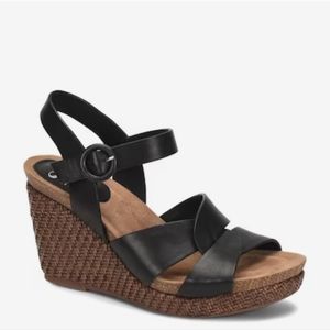 Sofft Casidy Wedge Sandel black leather adjustable strap 3 1/2" woven wedge heel